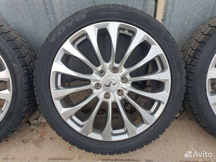 Колеса комплект 275/40R22 Infiniti QX56 QX80