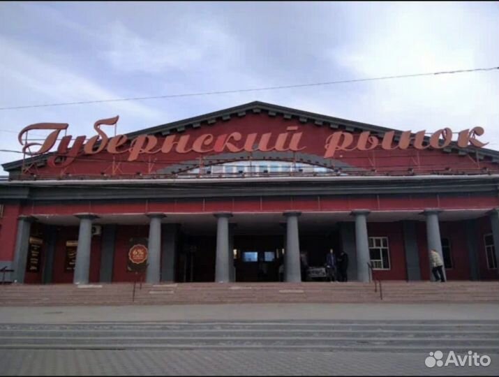 Продавец в продуктовый магазин прилавочного типа