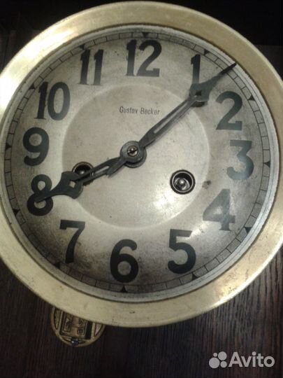 Настенные часы Gustav Beсker