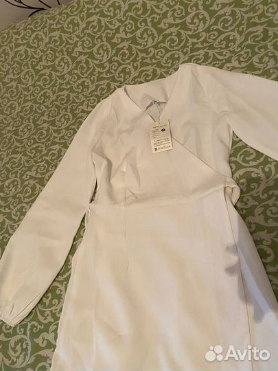 Продам белое платье 42 размер