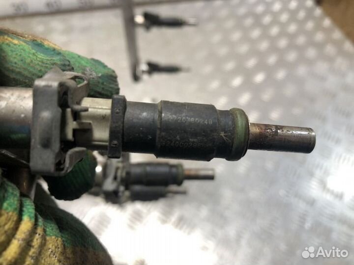 Форсунка двигателя S500 221