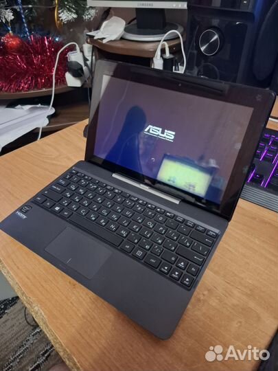 Ноутбук Asus сенсорный