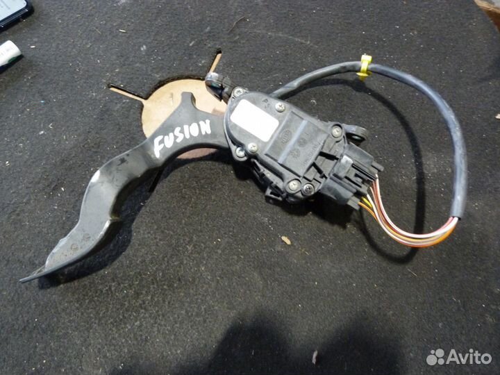 Электронная педаль газа Ford Fusion Fiesta