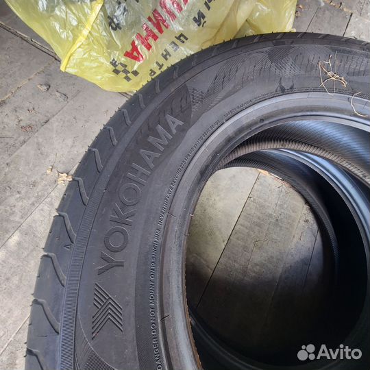 Yokohama Advan Sport V105 235/65 R19 109V