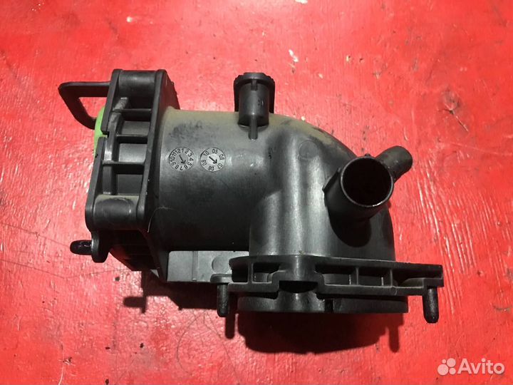 Патрубок впускного коллектора Volkswagen Golf CAV