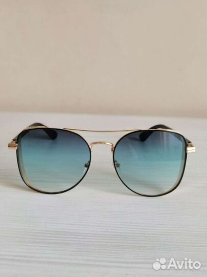 Солнцезащитные очки женские