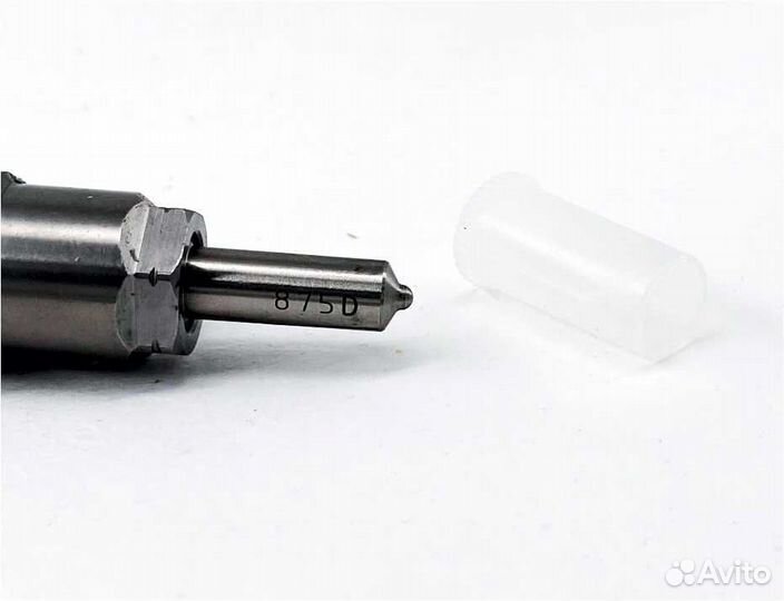 Форсунка топливная 095000-5760 (1465A054) Аналог