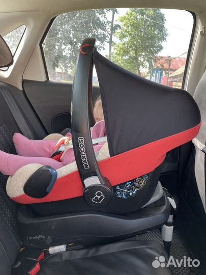 Автолюлька maxi cosi с базой isofix