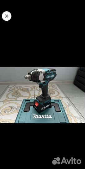 Гайковерт аккумуляторный 700Nm