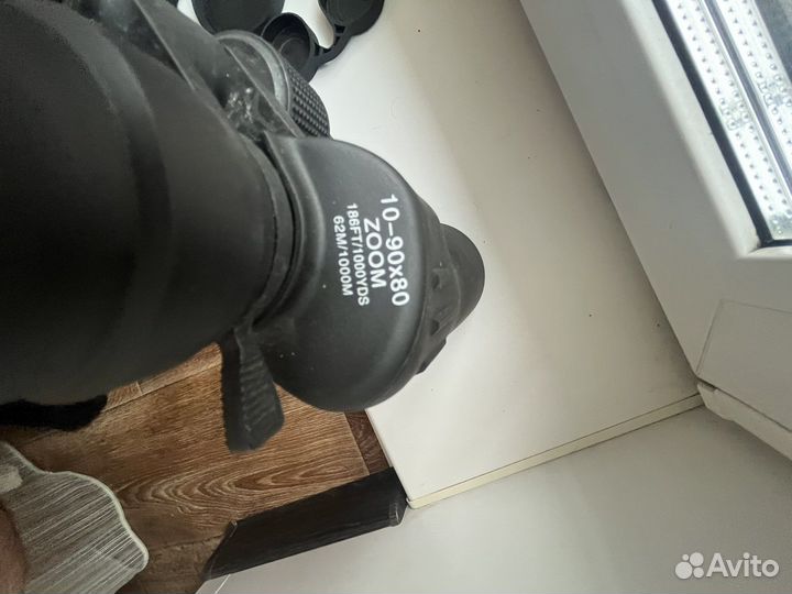 Бинокль Nikon