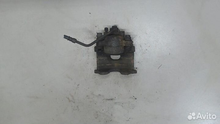 Суппорт Chrysler 300M, 2000