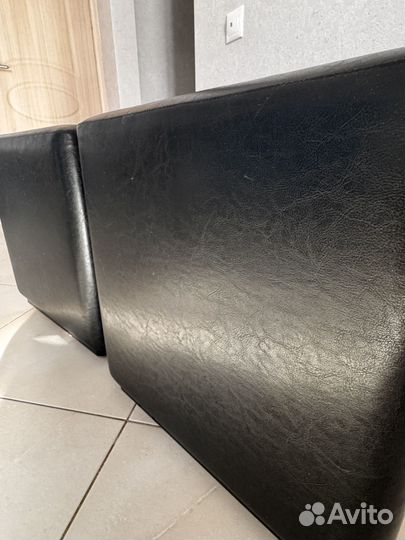 Пуфик кожаный