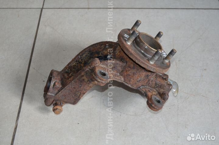 Кулак поворотный передний левый Mondeo 4