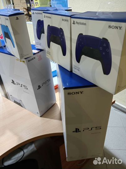 Коробка Sony PS5