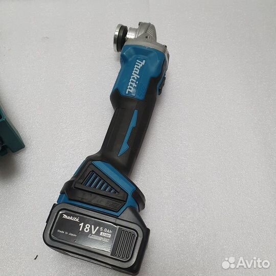 Аккумуляторная болгарка Makita 125 mm