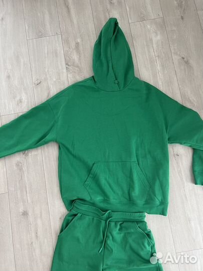 Костюм женский зеленый на флисе