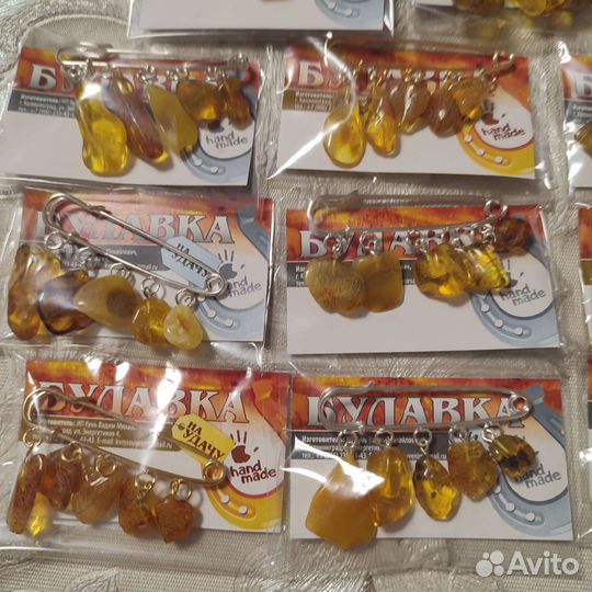 Натур. Янтарь,Булавка на счастье и удачу 5 камней