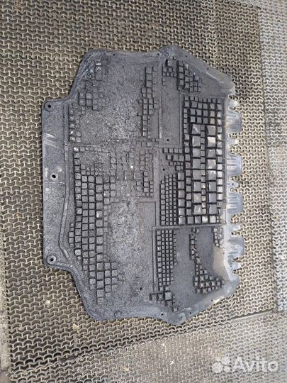 Защита моторного отсека Volkswagen Touran, 2006