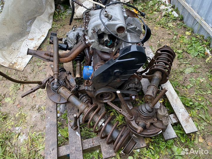 Мотор 1.6 8кл и стойки