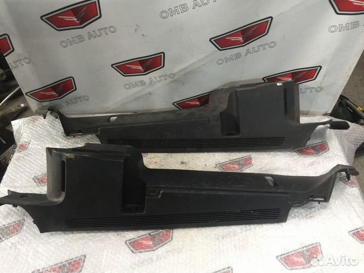 Комплект опор полки багажника Октавия А5 scout