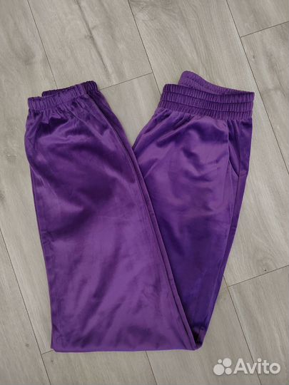 Велюровый спортивный костюм женский 44