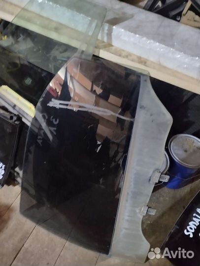 Стекло двери заднее левое Hyudai Sonata 4/ 5