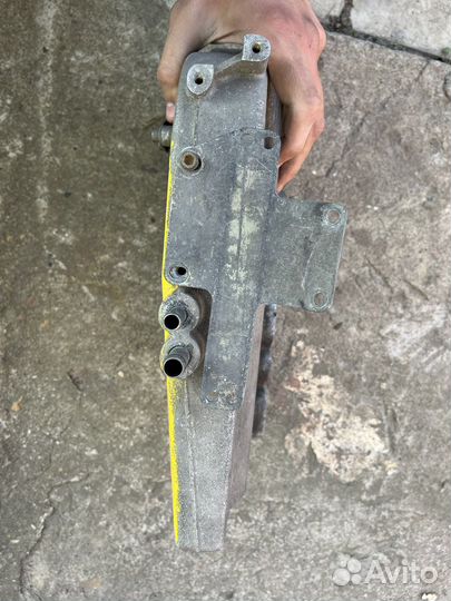 Впускной коллектор Audi 80