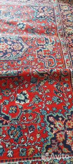 Ковер шерстяной