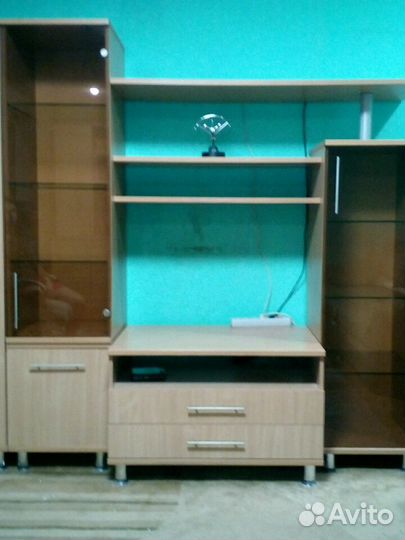 Шкаф (Стенка мебельная)