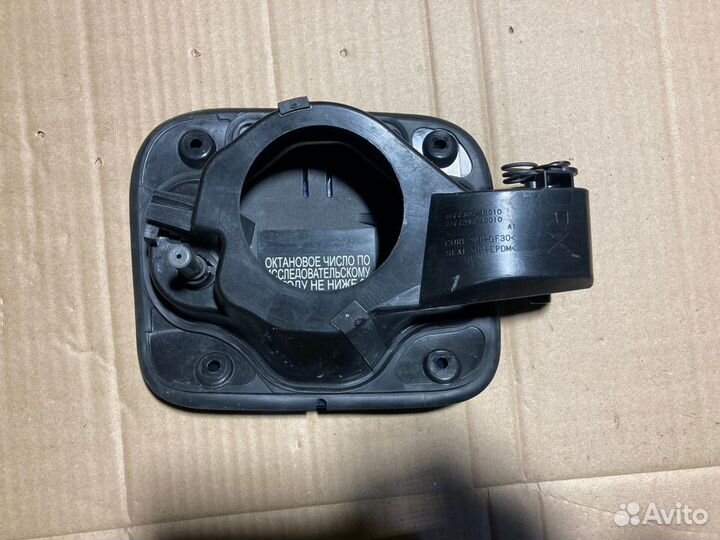 Лючок бензобака Lexus RX 350 2016+