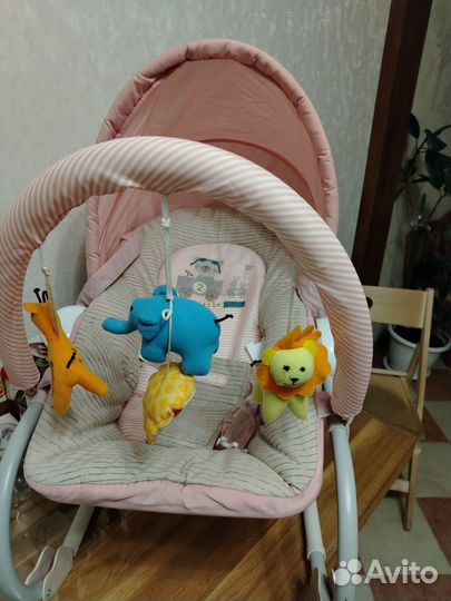 Шезлонг для новорожденных