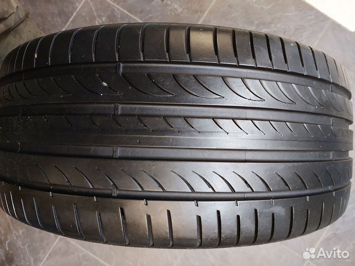 Pirelli Powergy 245/40 R19 98Y
