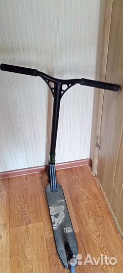 Трюковой самокат tech team