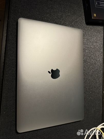 Apple MacBook pro 13 2019