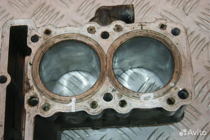 Блок цилиндров с поршнями Kawasaki ZZR250