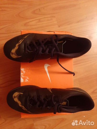 Бутсы nike mercurial vapor 12