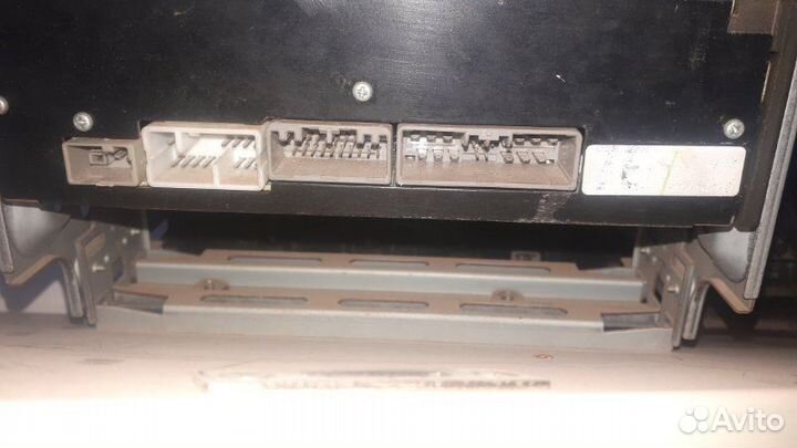 Магнитола Honda Civic viii R16A1 2006