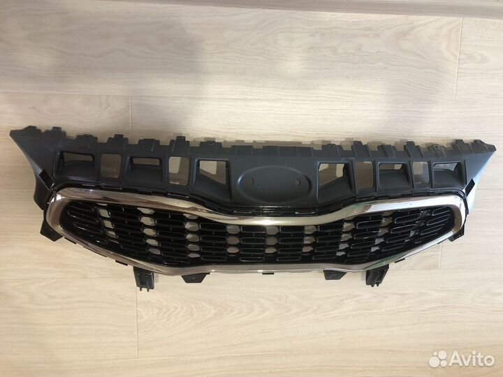 Решётка радиатора Kia Ceed JD 2015-2018