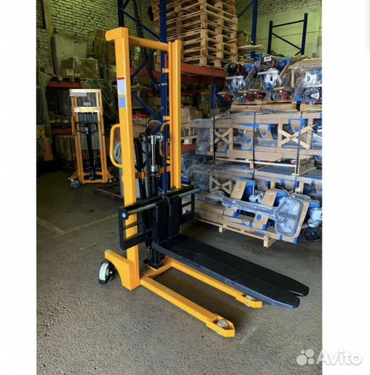 Штабелёр ручной