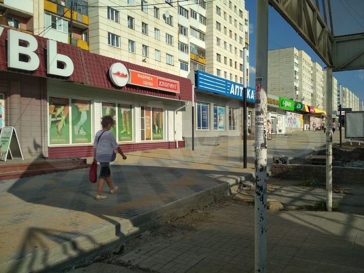 Торговая площадь, 560.7 м²