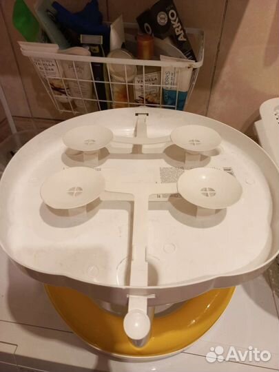 Стульчик для купания для малыша в ванной
