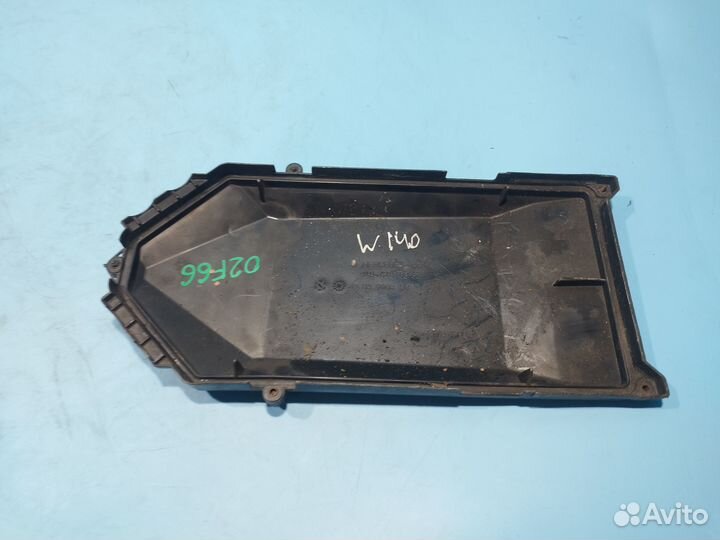 Крышка блока предохранителей Mercedes W140