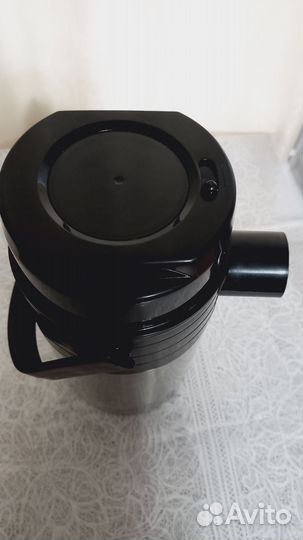 Термос с помпой на 2 л