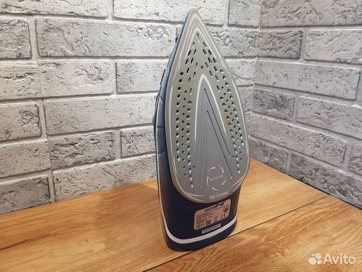 Утюг Polaris PIR2444K
