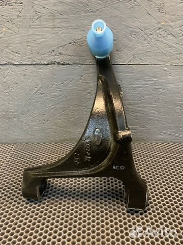 Рычаг подвески задний правый Hyundai Santa Fe 2010