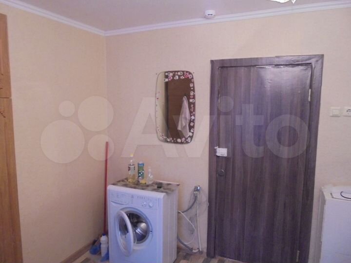 Комната 14 м² в 8-к., 3/9 эт.