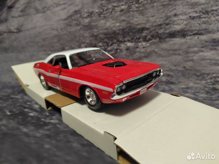 Dodge Challenger R/T Coupe 1970 1:24