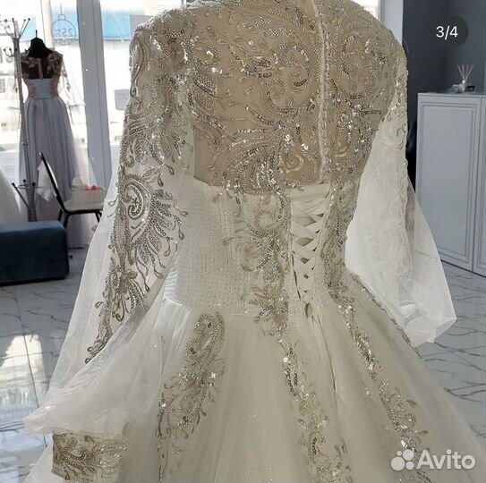 Свадебное платье