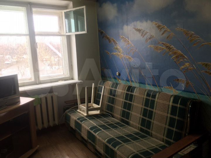Комната 12 м² в 4-к., 5/5 эт.