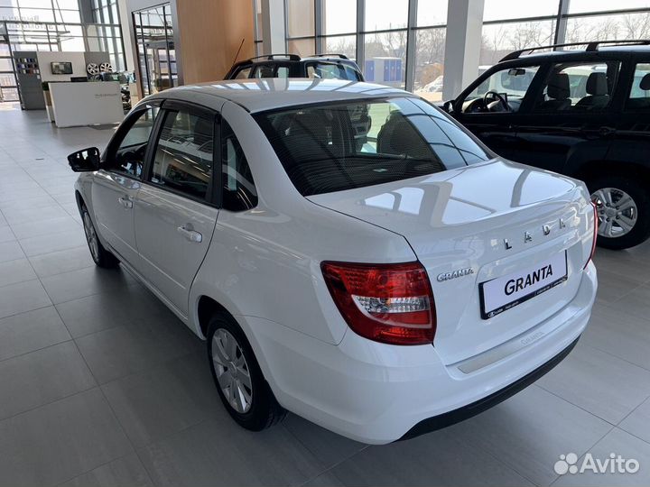 LADA Granta 1.6 МТ, 2023
